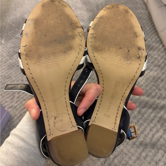 Blue and White Strappy Women's Sandals - Picture 2 of 3